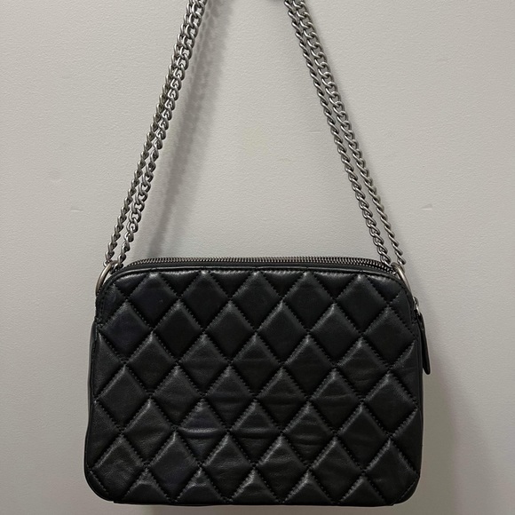 🌸SOLD🌸PRELOVED USED VINTAGE CHANEL SLING BAG - Picture 3 of 16